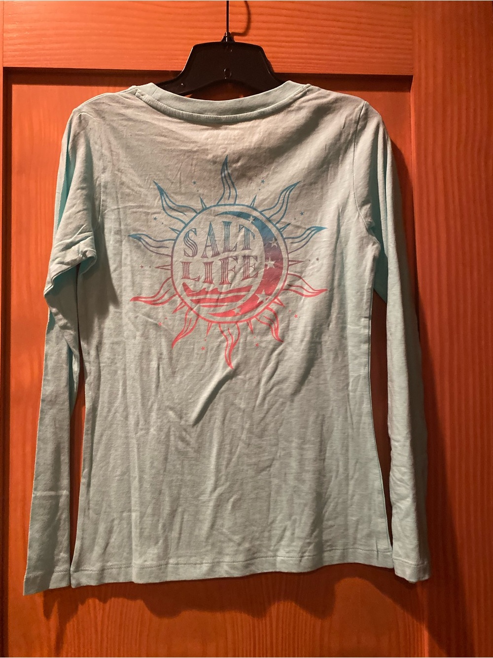Salt Life Women’s Light Teal Scoop Neck Sun/Moon L/ S Shirt NWT S